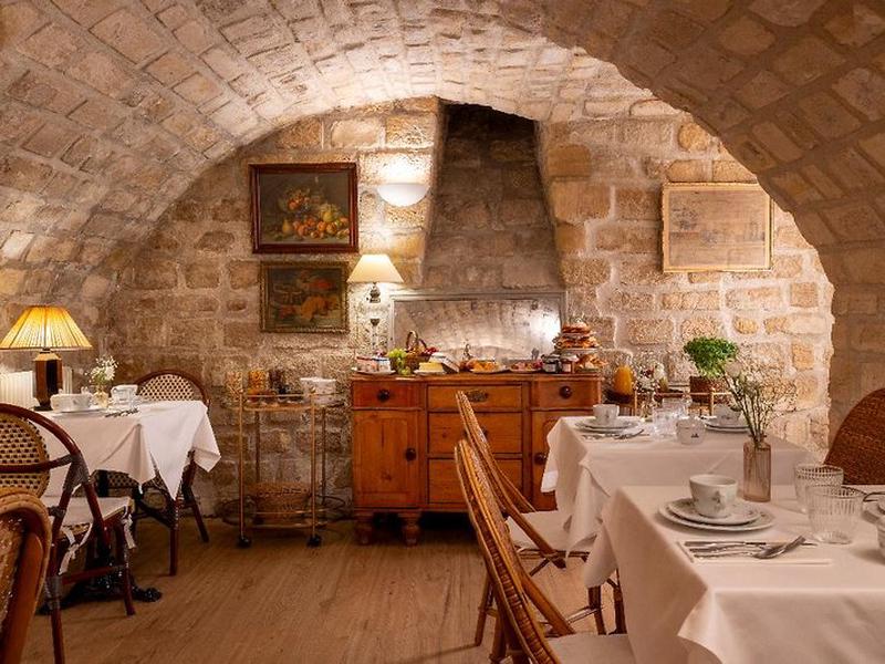 E1CADBC142ED341F5138A19DBB1C47EE