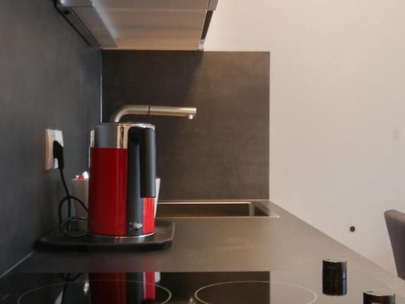 EFF33C15C03710D8103091083E67D82A