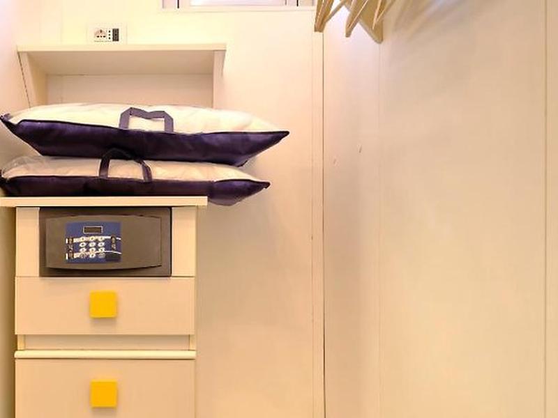 F2D06321A39249E714339EDAFD98C434