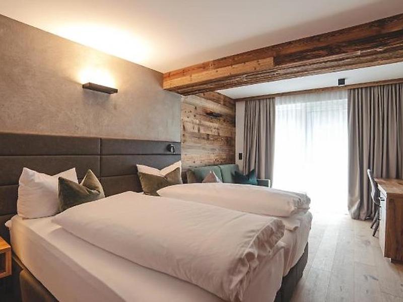 1C855ED6115128D6DC8A4CF94E6D3C28