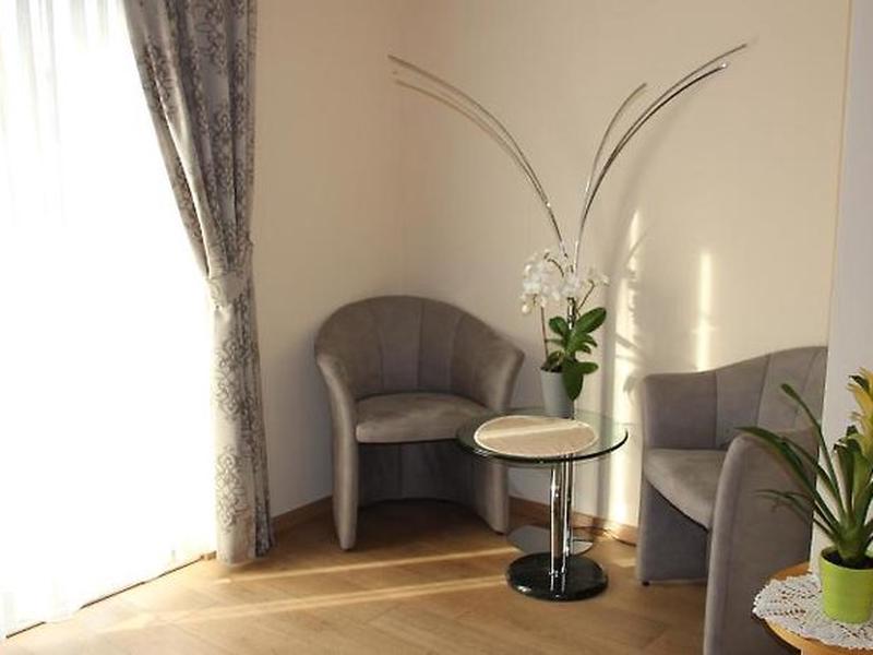 7EE9862A9B9EB6107C64C1B047CD44BA