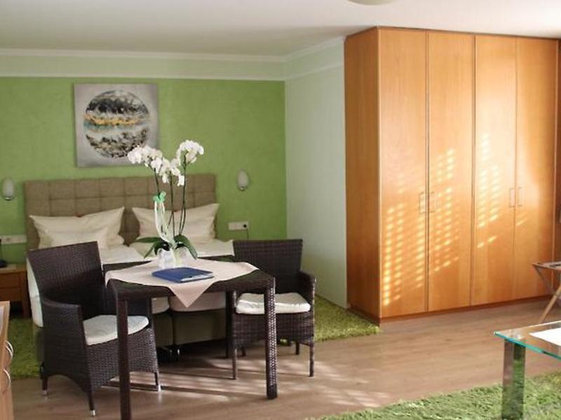 132CCBCECBF95C35F52AE46363EAA87F