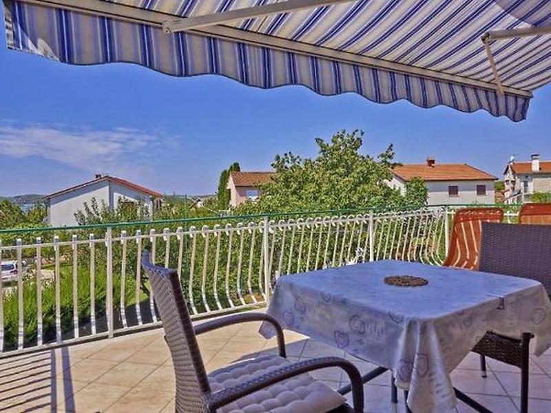 25C666FDE780F54D260492309F487621