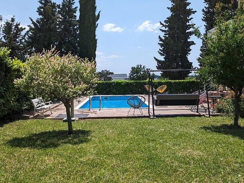 DE2E22815C691EB8FD4F631D97AA321A