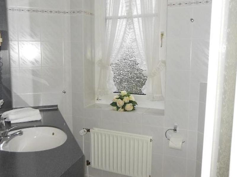 4497137641B7CDAEDFF155482616F4B0