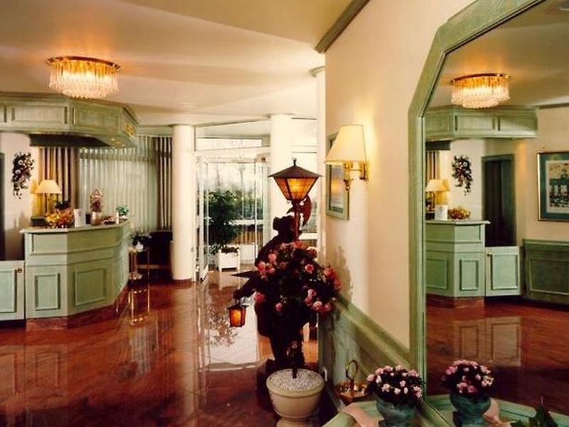 ABD000C271D8098CCD5D7E9BBDF36AA8