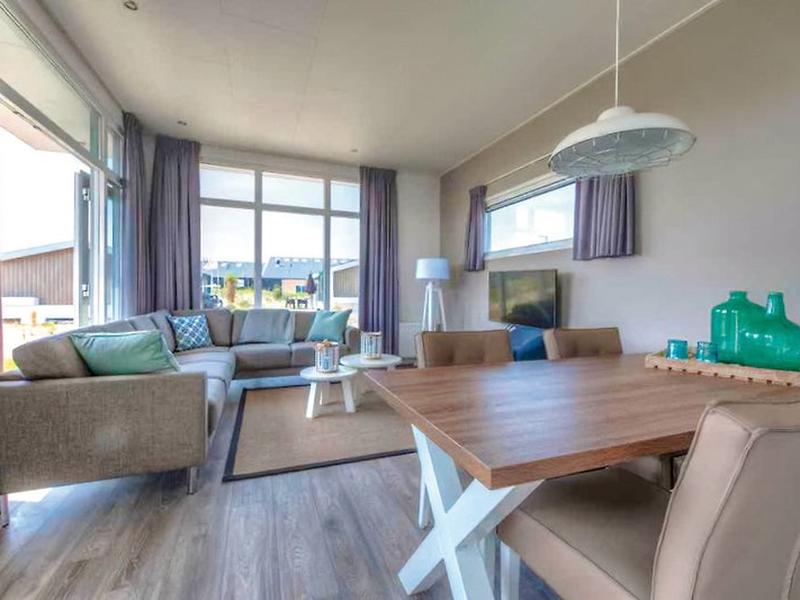 5070EEE1C0C7B175D90C3EC02B91DFB1