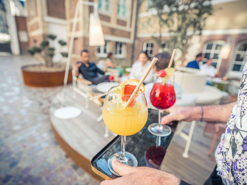 FF9D8593DD411E1491669582FF86955A