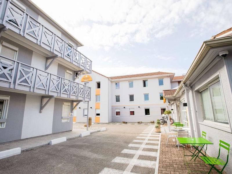 FB71E86C56D1C4D29BE1F2371500C543