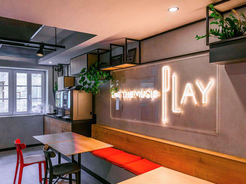 8F55F89F9931B4E6FA06C6EDD3747090