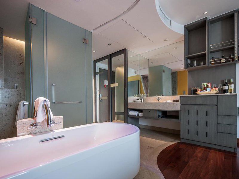 B984AEFEF0D6364B2FF5AC66A5CA3E70