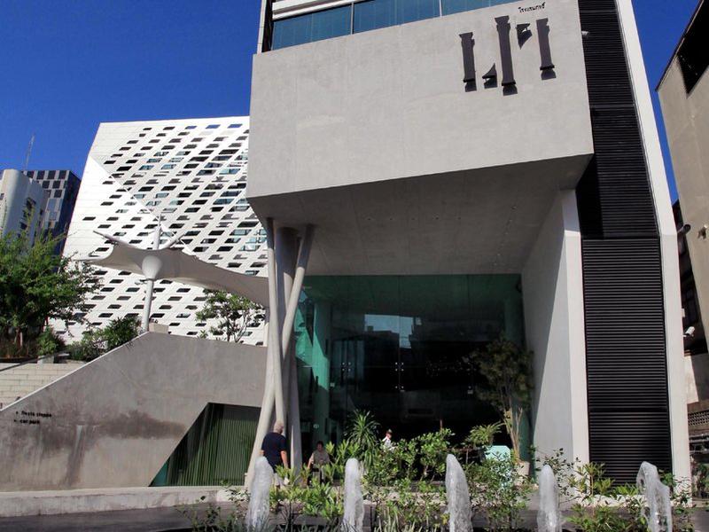 0CA407F0D8DB16D90C4265359CC979B7