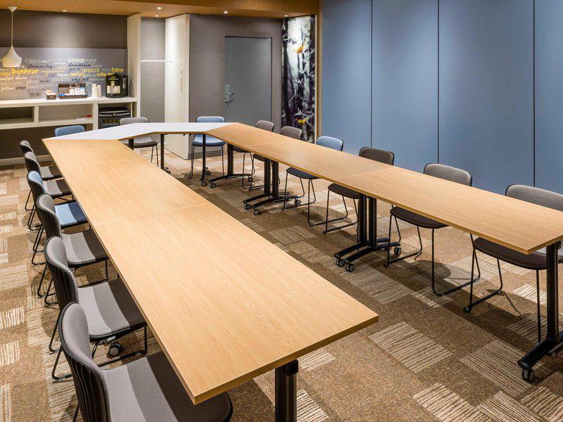 7D6E8FC15B10A249F8748CC39F8D623D