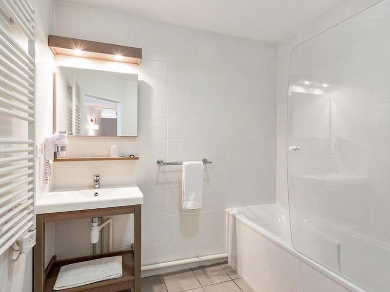 7C3DAB2735F85032B54D9C391C540CB7