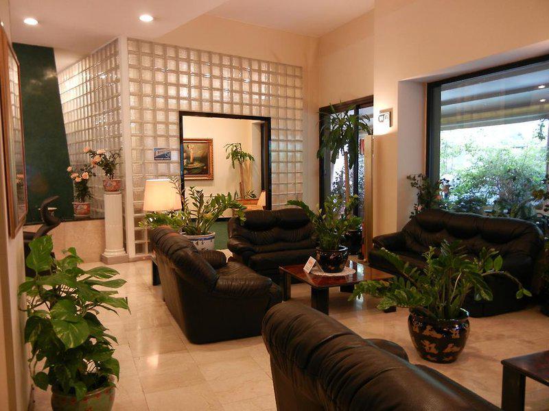 6E2EA82AC4B08369AD86B0B6044137BB