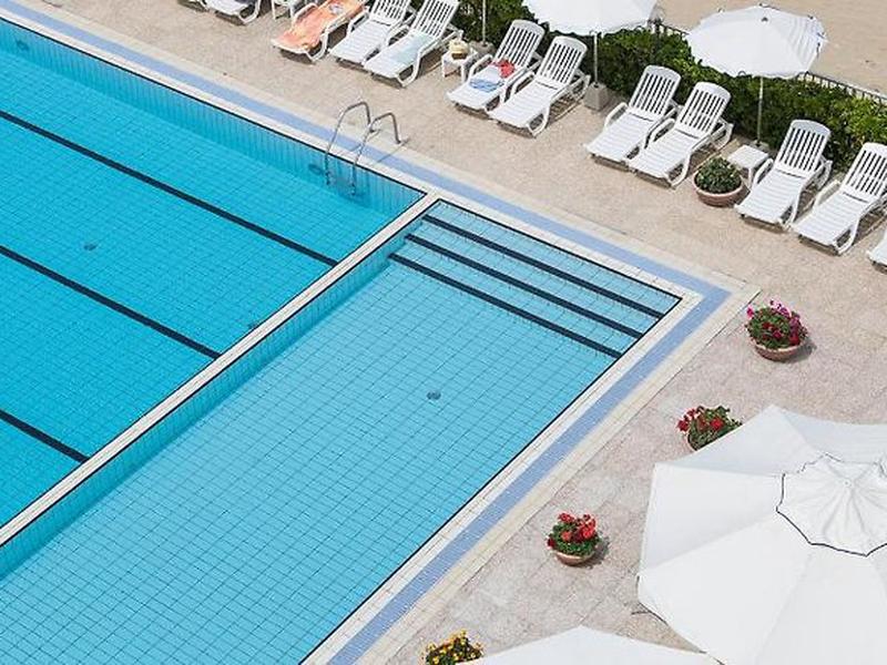 BF7CB91F8D3338A35B58CD90FB9F121C