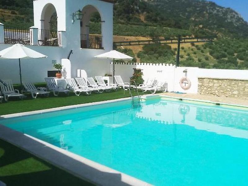 2D094CEA9A5ADA27ED26A5738F353353