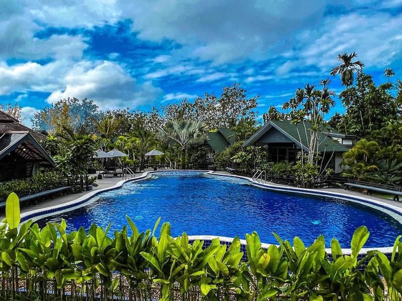 319B036BA0EB6D9C177E8257C1BBA5B4