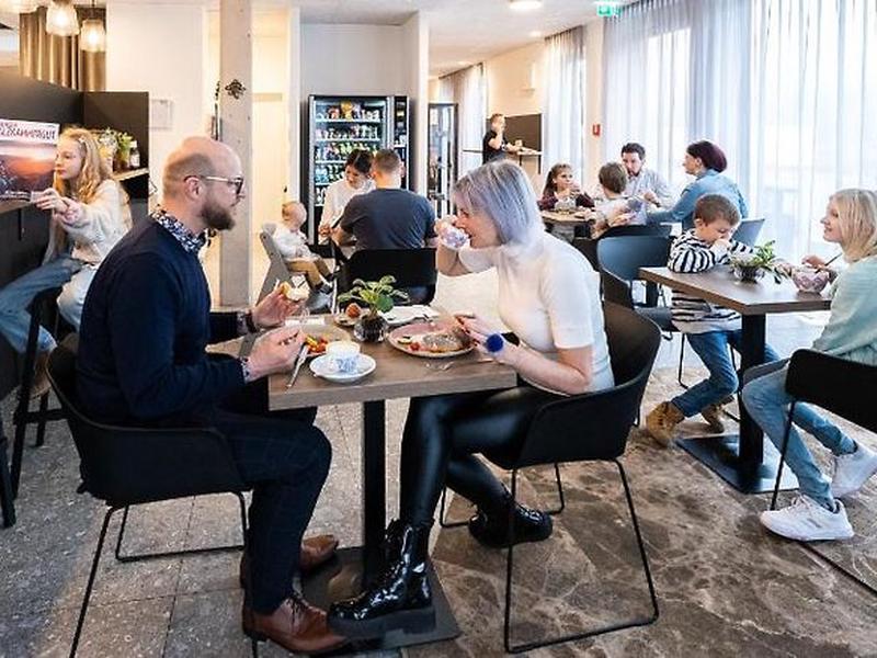 0EA712486745C7E1537E197FA6FCA2F5