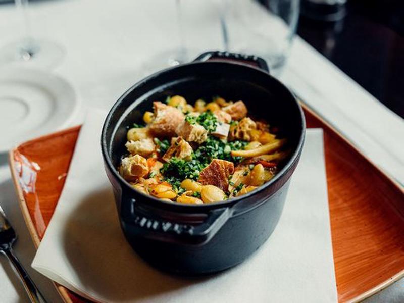 99D7E7852A82B2436C3FBB7A26EA17B2