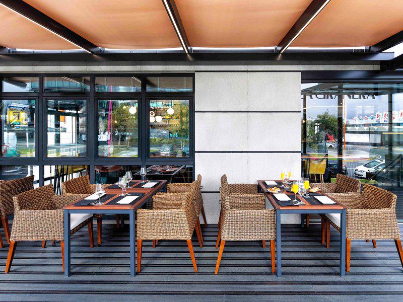 327E06E8AE9B0686779F7BEEB281C5B9