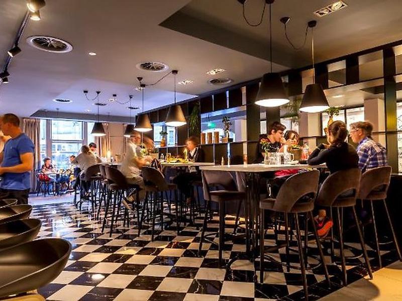 F720A5F5B40A4CC3195EB4320EE1FE24