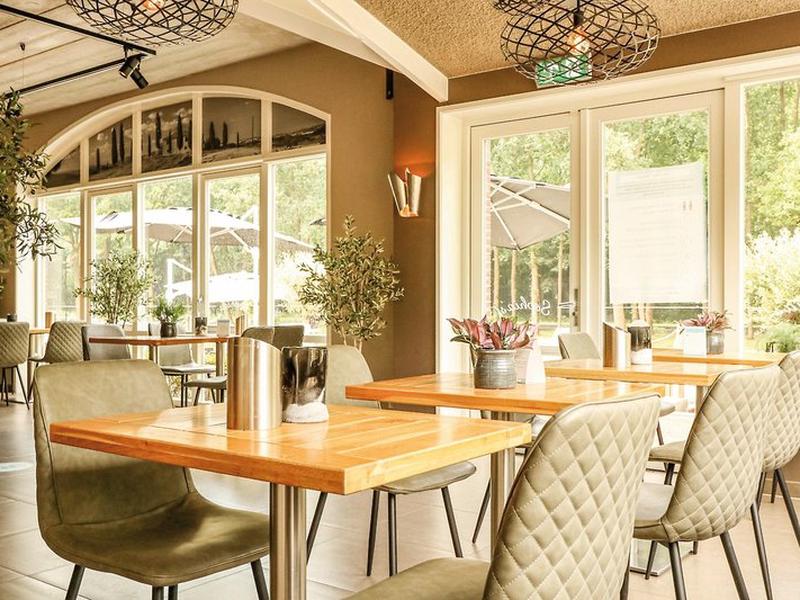 51CE1219877D5D5EA4C5F4322402045A