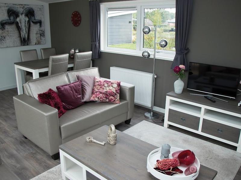 D4FC2FEDE07D06C2C6FA65D0077F56E7