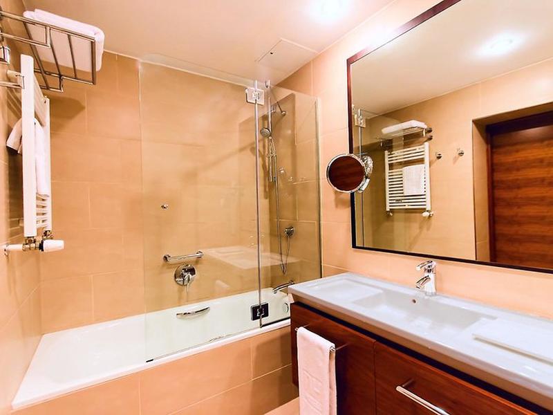 3AC33BC7254CF9C523AD5056C02C3081