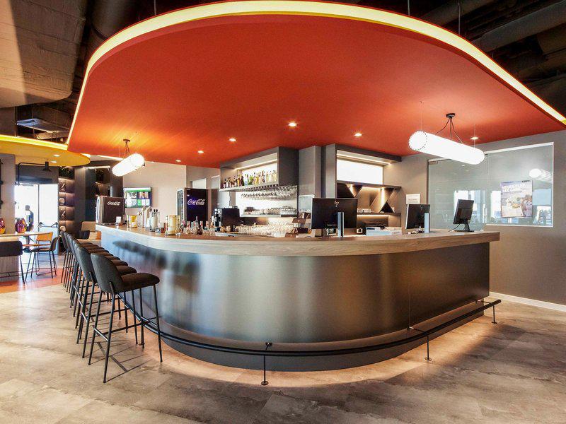 CEF343F0CE18B99AD79CA915D1CF77E6