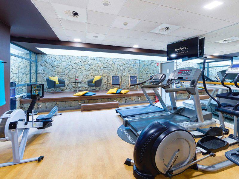 2A99E922543DDA7ADEA680F88FB24CC3