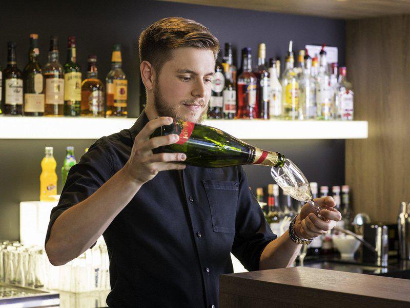 7723526A05DC0211F1F5A727E0F13B46