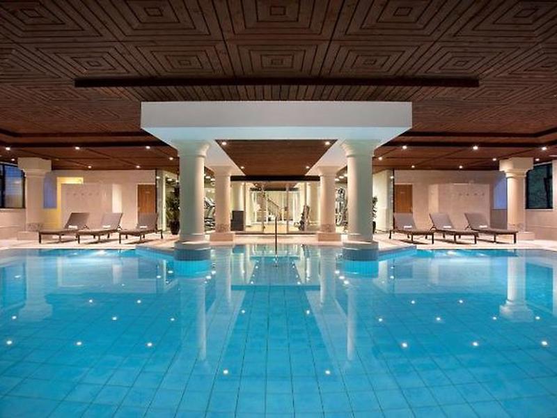 E56A96FDD9F0CDA03F8431F6665644EF