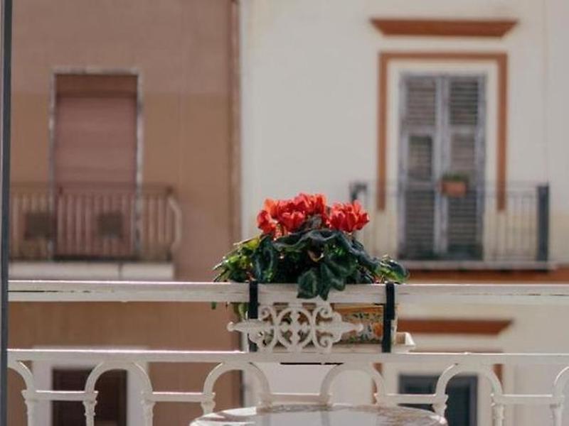 BFAB23C1DF7461247B57D3E574F64DF0