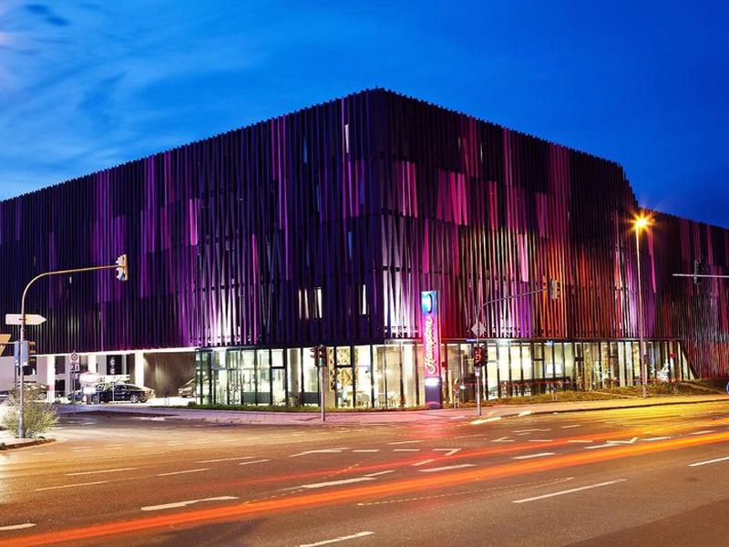 0AB6511D9A3019FC8E2BBEEACA7A56A2