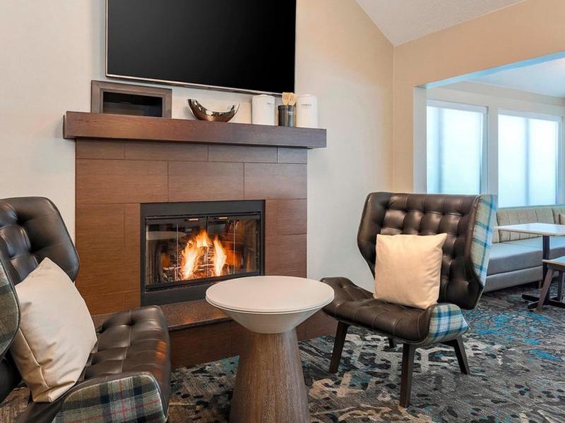 4909B82F564A7A4593983EF8C8D7B24D