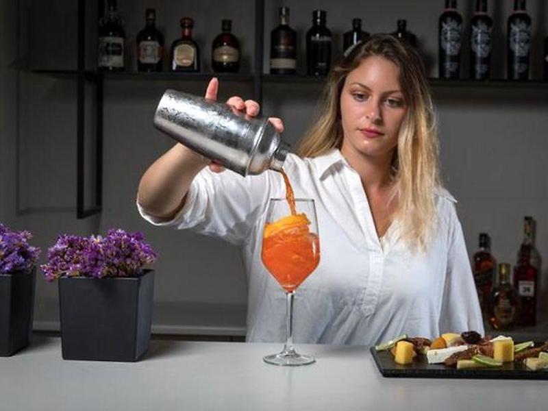 85B46CBF444150E40749A61975ABA8CA