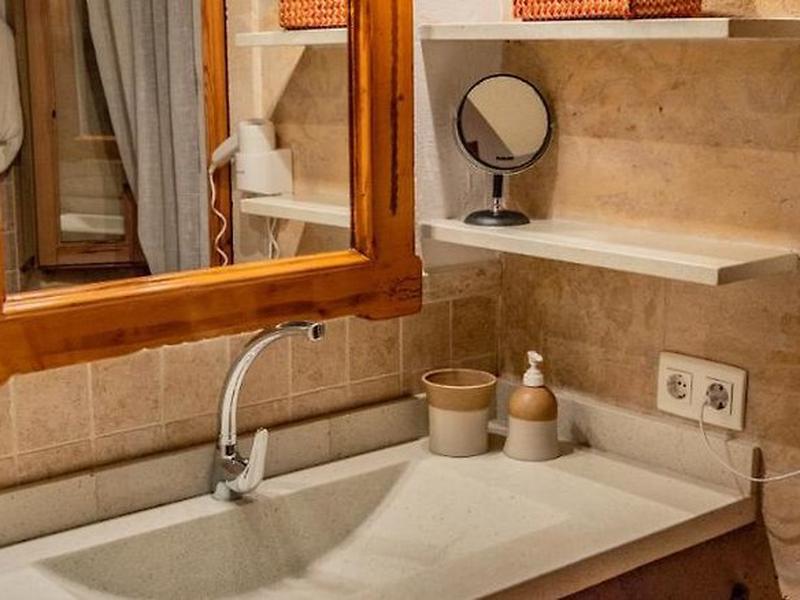 9361FC6524A1D42A3668A7BD97290018