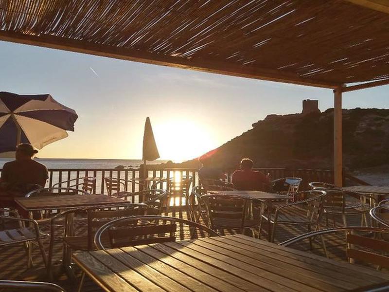 4C0E8130DFF451D80329796AE3E7D7CB