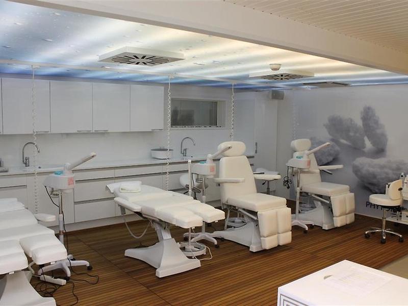 4B6BFF77C88ED1A5659C2F0BF03E45F2