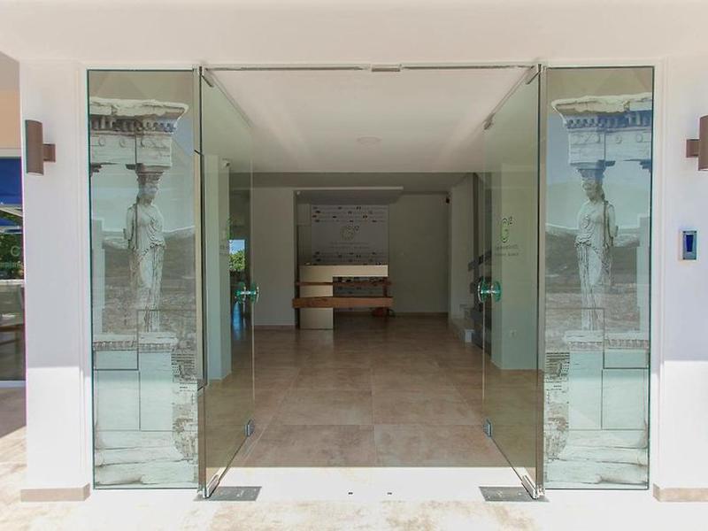 B31B895E03EE6BAED46F9881DC6B5EEB