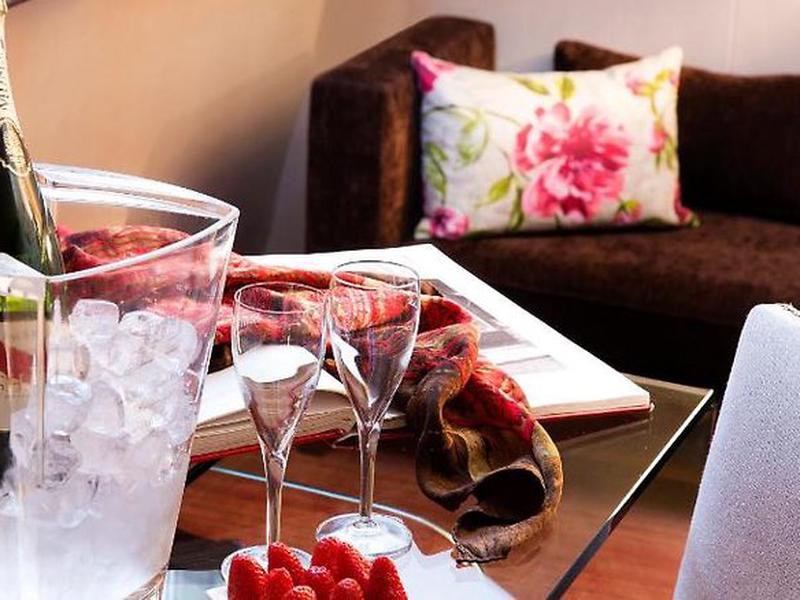 3EC962E0852518862B61548D2CD8614B