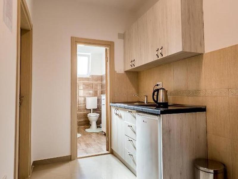 B54A3F1471B6C4DDF93AC51ABC44FA00