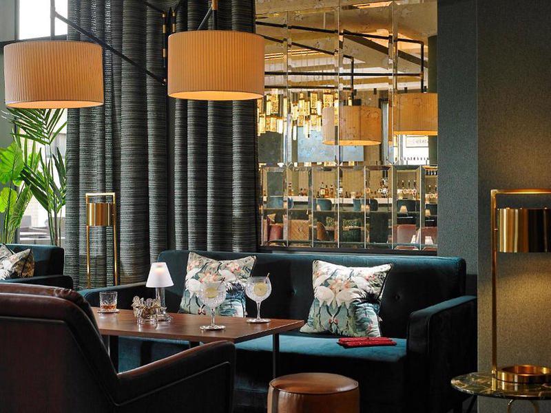 68C8E59AC25AE2D12F0D0E8DCFA3C2E1