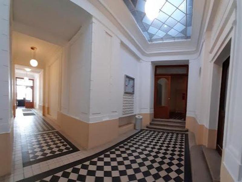 6DE397DC622A40876A16C5B66616111C