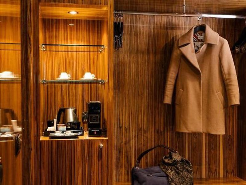 275747052D965418A92636A668639801