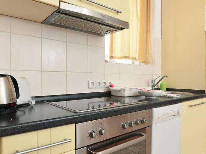 365BD795AB4FC87E2F4614CBFDF83569