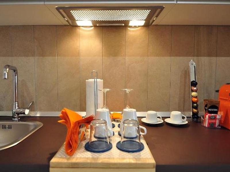 37FD8D8630D0BEB51BF035B220BB3806