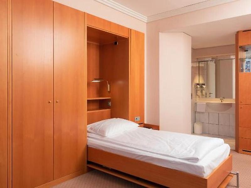 6276A75B1C04B87124B8B36ED9308513