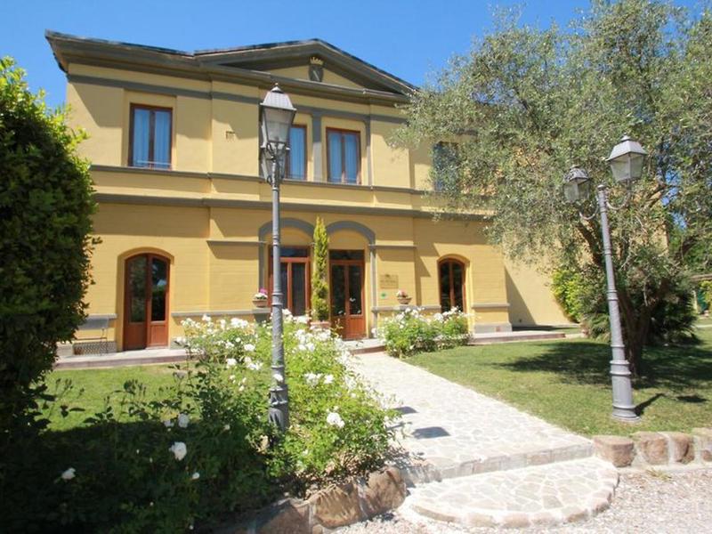 FBFDE3518D948649AE5FEDEB43329A98